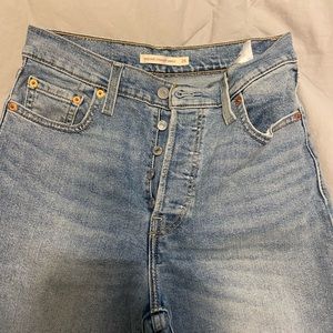 Levi rib cage jeans.  Size 26.  Cropped high rise.